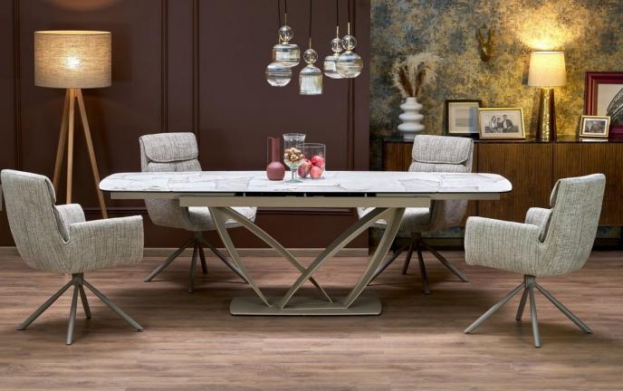 Blagovaonski stol .Atusija