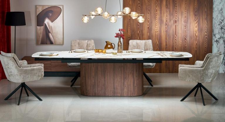 Blagovaonski stol .Azorena