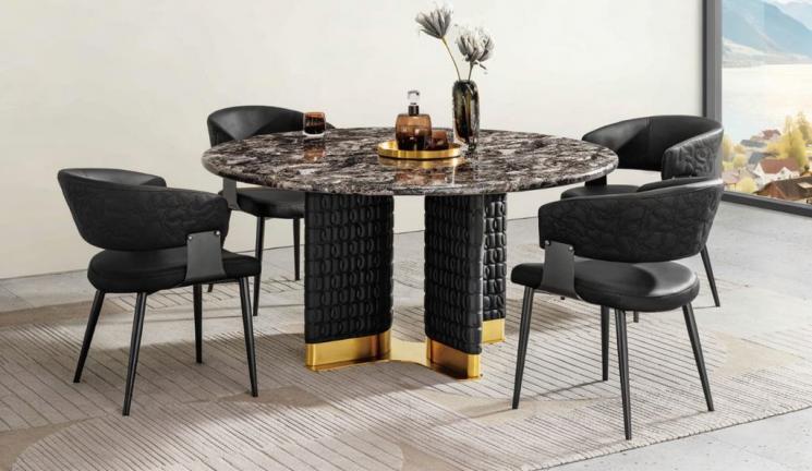 Blagovaonski stol Adonija